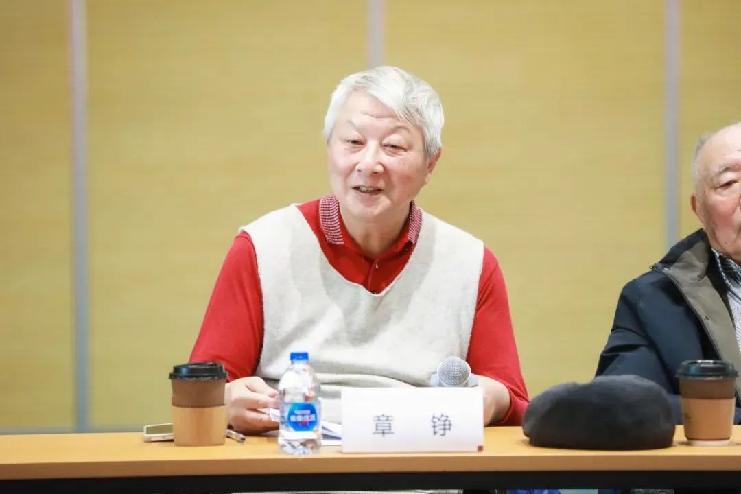 AD84C74CFDC7119C3279E70A7C6_CABCEA9B_E476