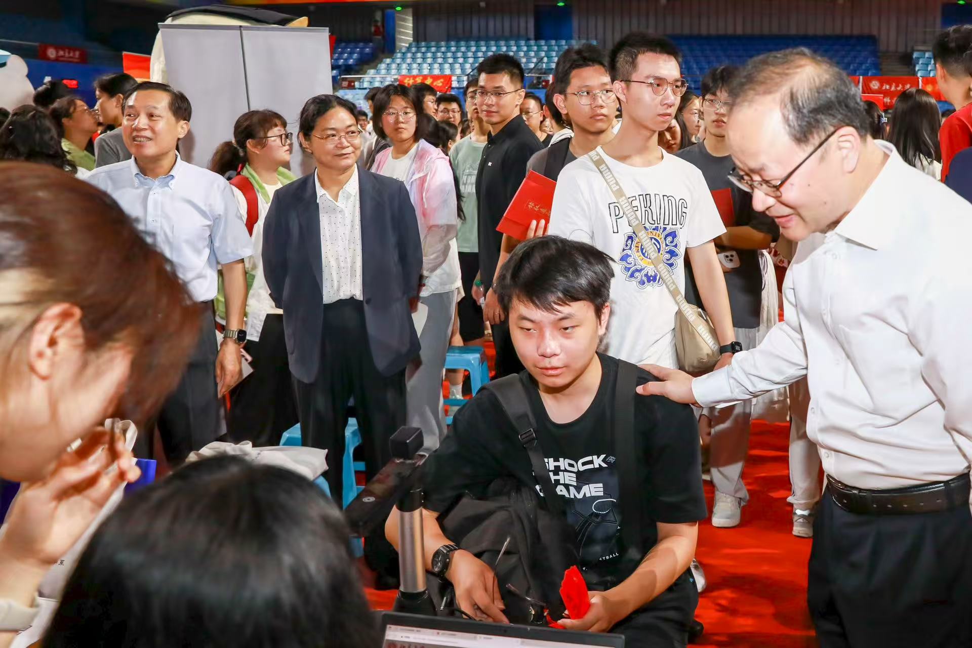 BCA417E3E38561DC5BF98F0B896_10A8D000_3F173